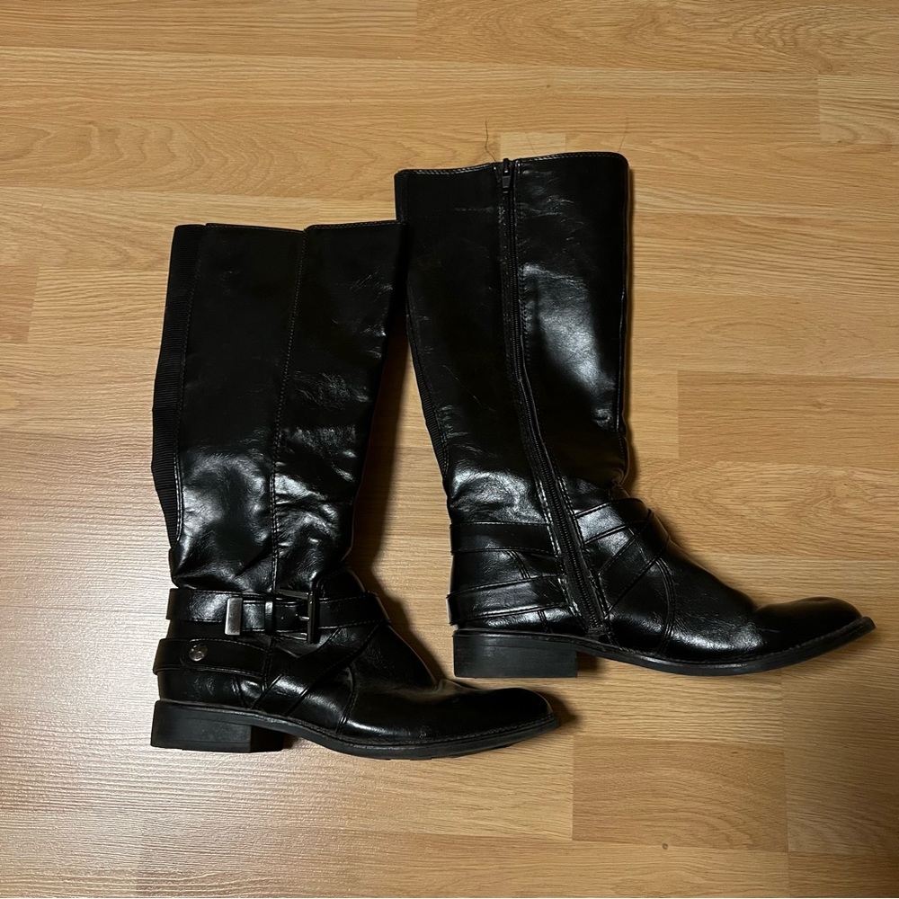 Naturalizer Black Boots